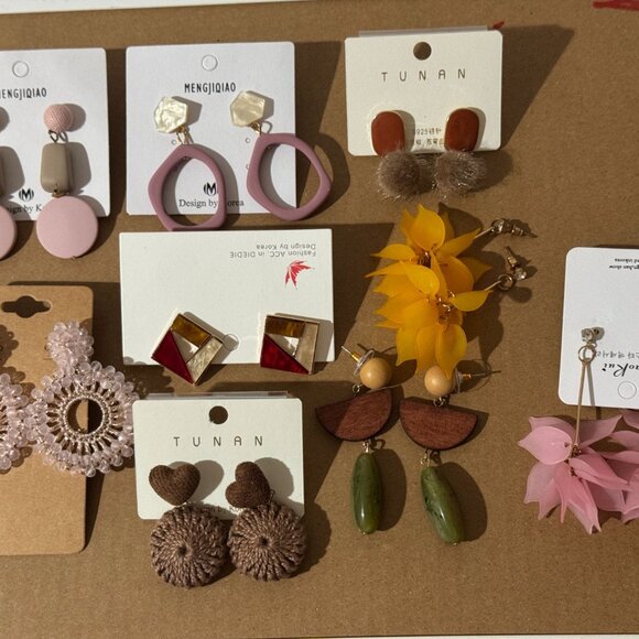 Beonon Earrings Set for Women 9 Pairs Dangle & Stud Earrings Assorted Styles - Picture 1 of 7